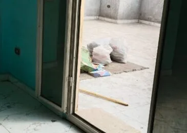 شقة للإيجار بدون فرش في المهندسين 110م بسعر ممتاز .