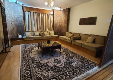 شقة مفروشة للإيجار في المهندسين  140م عمارة عائلية  والفرش مجدد .
