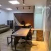 مكتب مفروش للإيجار فى المهندسين 250م فى شارع محى الدين أبو العز الرئيسى ( أول سكن )